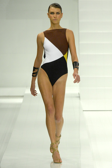 desfiles-lenny-rioverao2008rtw-103