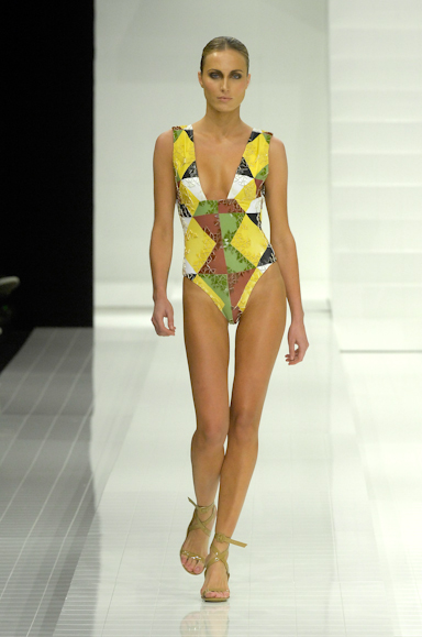 desfiles-lenny-rioverao2008rtw-104