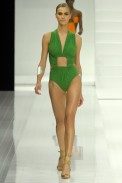 desfiles-lenny-rioverao2008rtw-105