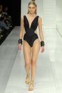 desfiles-lenny-rioverao2008rtw-112