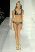 desfiles-lenny-rioverao2008rtw-118