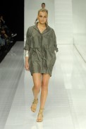 desfiles-lenny-rioverao2008rtw-119