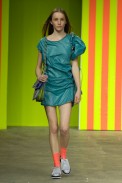 desfiles-luizabonadiman-rioverao2008rtw-113