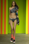 desfiles-luizabonadiman-rioverao2008rtw-118