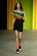 desfiles-luizabonadiman-rioverao2008rtw-119