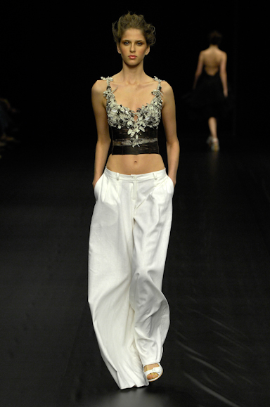 desfiles-marciaganen-rioverao2008rtw-104