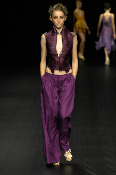 desfiles-marciaganen-rioverao2008rtw-109