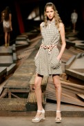 desfiles-mariabonitaextra-rioverao2008rtw-105