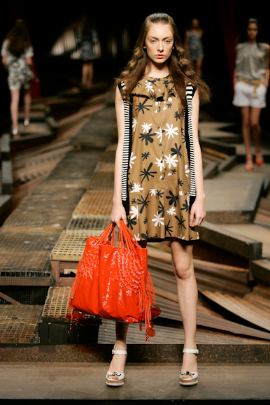 desfiles-mariabonitaextra-rioverao2008rtw-126