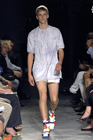 desfiles-rafsimons-parisverao2008men-102