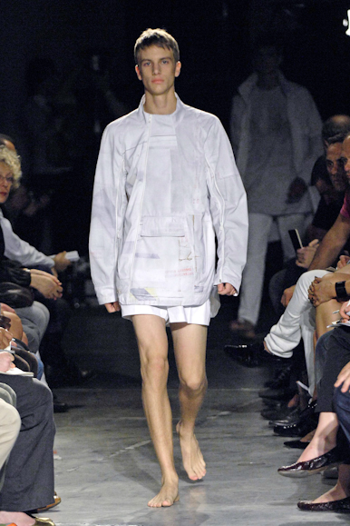 desfiles-rafsimons-parisverao2008men-103