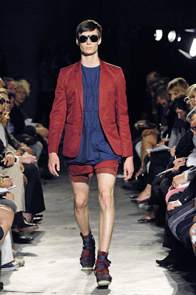 desfiles-rafsimons-parisverao2008men-124