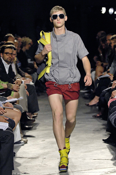 desfiles-rafsimons-parisverao2008men-126