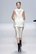 desfiles-rickowens-paris-verao2008rtw-101