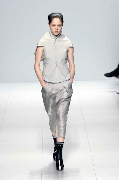 desfiles-rickowens-paris-verao2008rtw-103