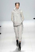 desfiles-rickowens-paris-verao2008rtw-106