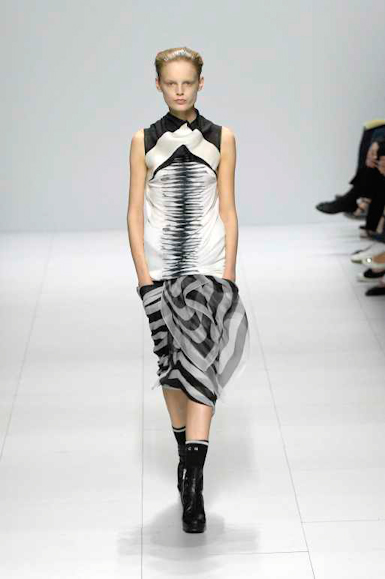 desfiles-rickowens-paris-verao2008rtw-119