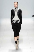 desfiles-rickowens-paris-verao2008rtw-124