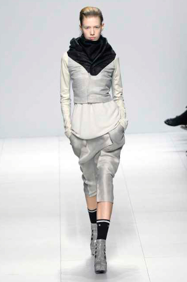 desfiles-rickowens-paris-verao2008rtw-125
