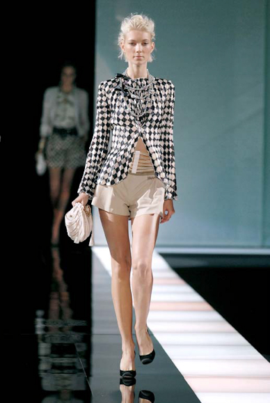 desfiles-emporioarmani-milao-verao2008rtw-103