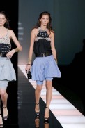 desfiles-emporioarmani-milao-verao2008rtw-123
