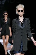 desfiles-emporioarmani-milao-verao2008rtw-162