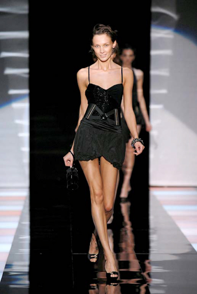 desfiles-emporioarmani-milao-verao2008rtw-175