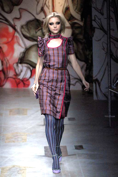 desfiles-prada-milao-verao2008rtw-105