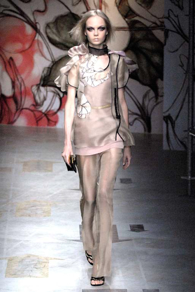 desfiles-prada-milao-verao2008rtw-142