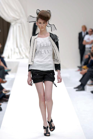 desfiles-moschino-milao-verao2008rtw-107