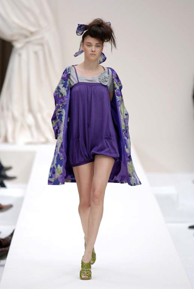 desfiles-moschino-milao-verao2008rtw-144