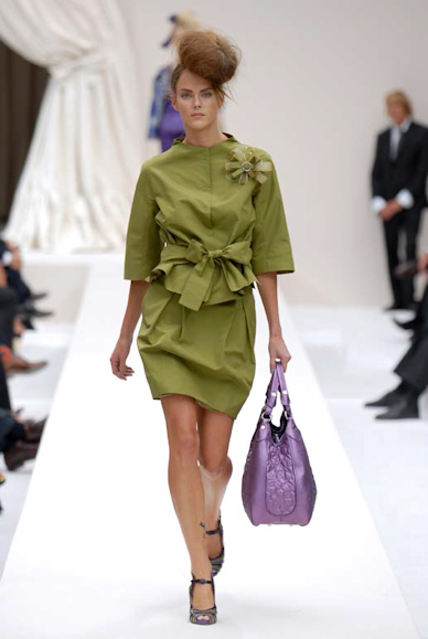 desfiles-moschino-milao-verao2008rtw-148