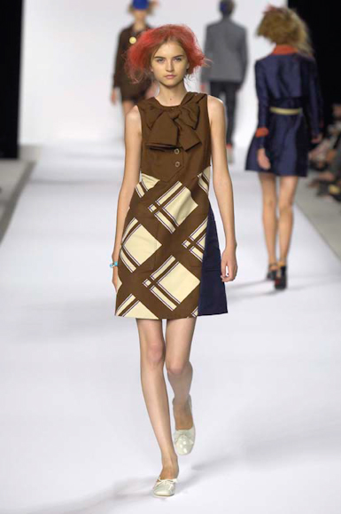 desfiles-marcbymarc-novayork-verao2008rtw-104
