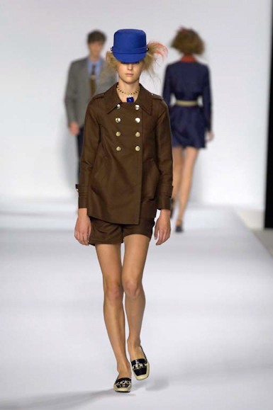 desfiles-marcbymarc-novayork-verao2008rtw-105