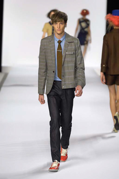 desfiles-marcbymarc-novayork-verao2008rtw-106