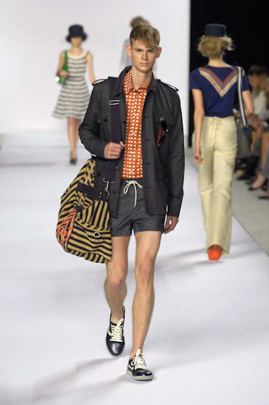 desfiles-marcbymarc-novayork-verao2008rtw-151
