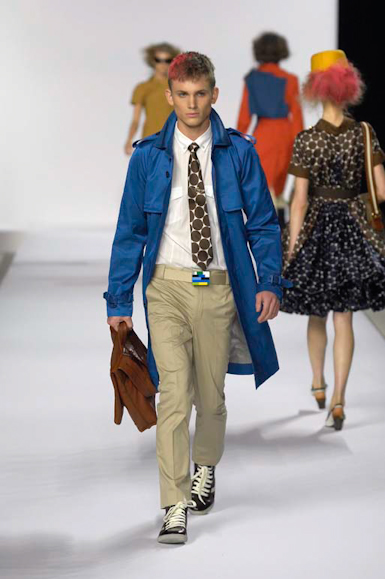 desfiles-marcbymarc-novayork-verao2008rtw-155