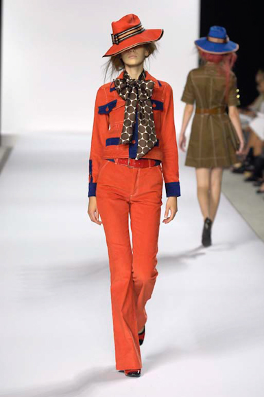 desfiles-marcbymarc-novayork-verao2008rtw-164