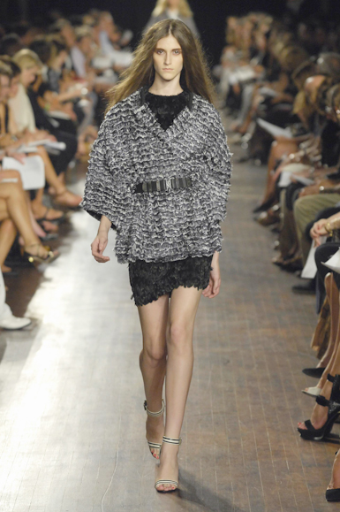 desfiles-proenzaschouler-nyverao2008rtw-107