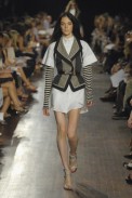 desfiles-proenzaschouler-nyverao2008rtw-114