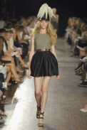 desfiles-proenzaschouler-nyverao2008rtw-118
