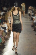 desfiles-proenzaschouler-nyverao2008rtw-126