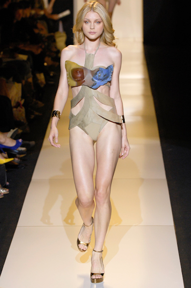 desfiles-rosacha-nyverao2008rtw-100
