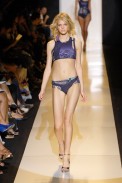 desfiles-rosacha-nyverao2008rtw-136