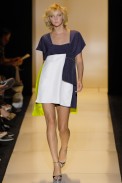 desfiles-rosacha-nyverao2008rtw-140