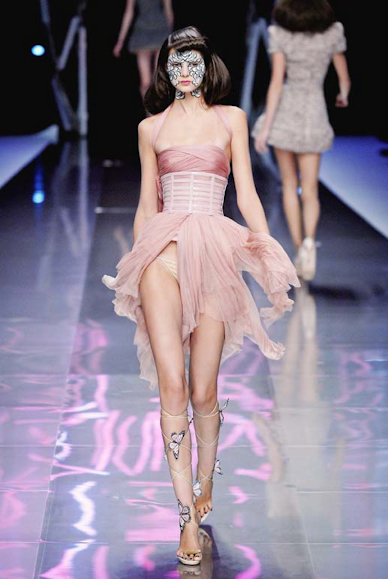desfiles-amcqueen-paris-verao2008rtw-116