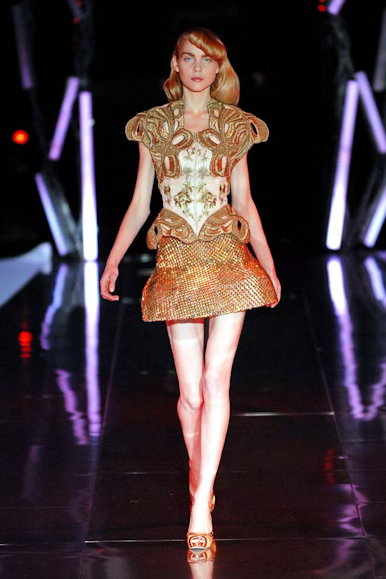 desfiles-amcqueen-paris-verao2008rtw-123