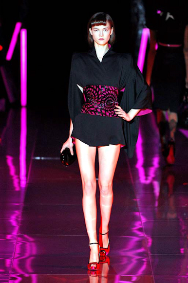 desfiles-amcqueen-paris-verao2008rtw-130
