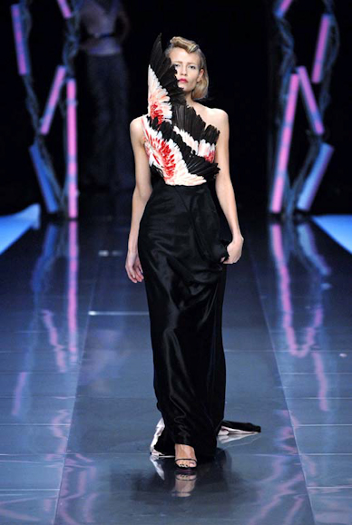 desfiles-amcqueen-paris-verao2008rtw-146