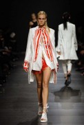 desfiles-anndemeulemeester-paris-verao2008rtw-108